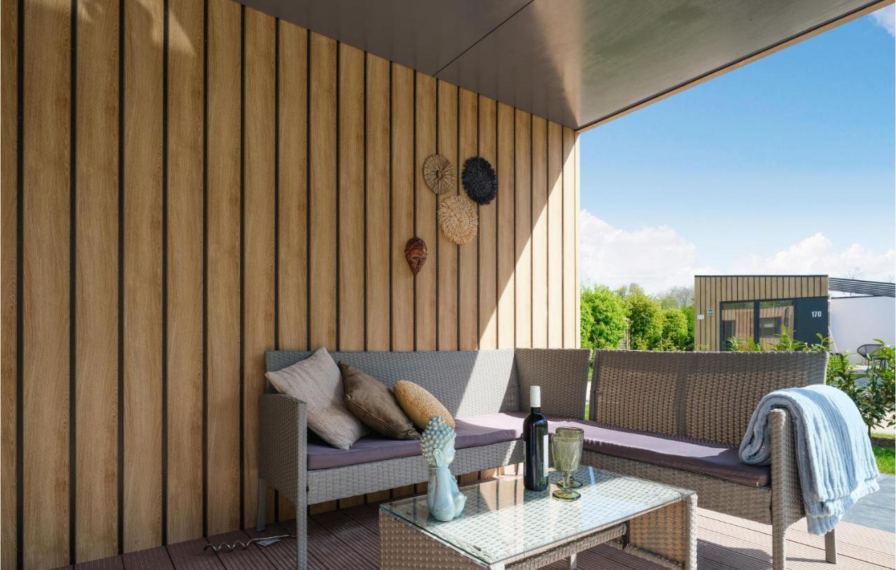 Nice Home In Heinkenszand With Sauna Exteriör bild